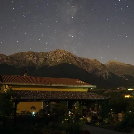 Le Ginestre Nocleg ze śniadaniem