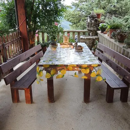 Nocleg ze śniadaniem Le Ginestre Castelli