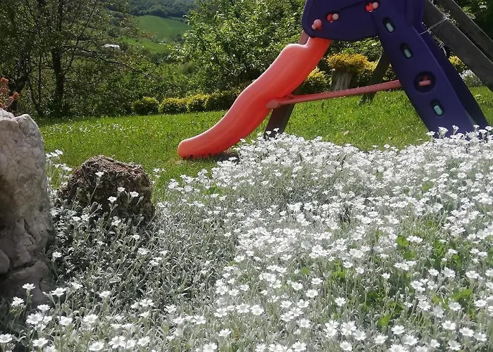 Le Ginestre לינה וארוחת בוקר *