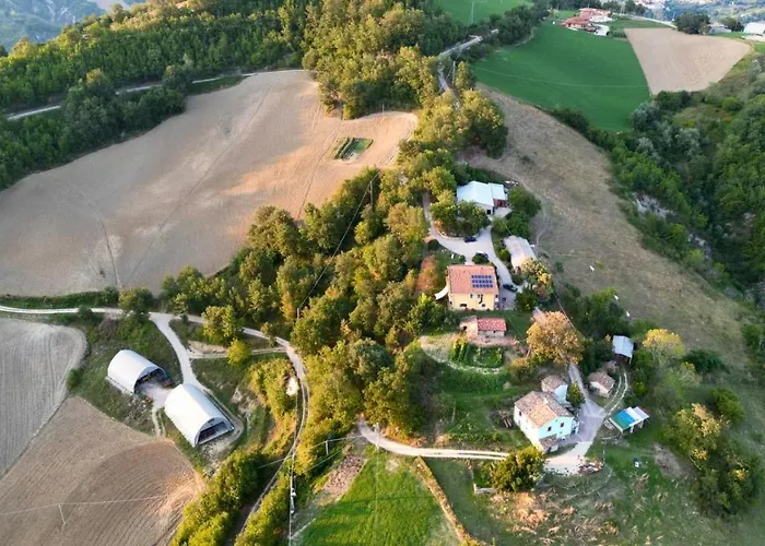 Le Ginestre לינה וארוחת בוקר